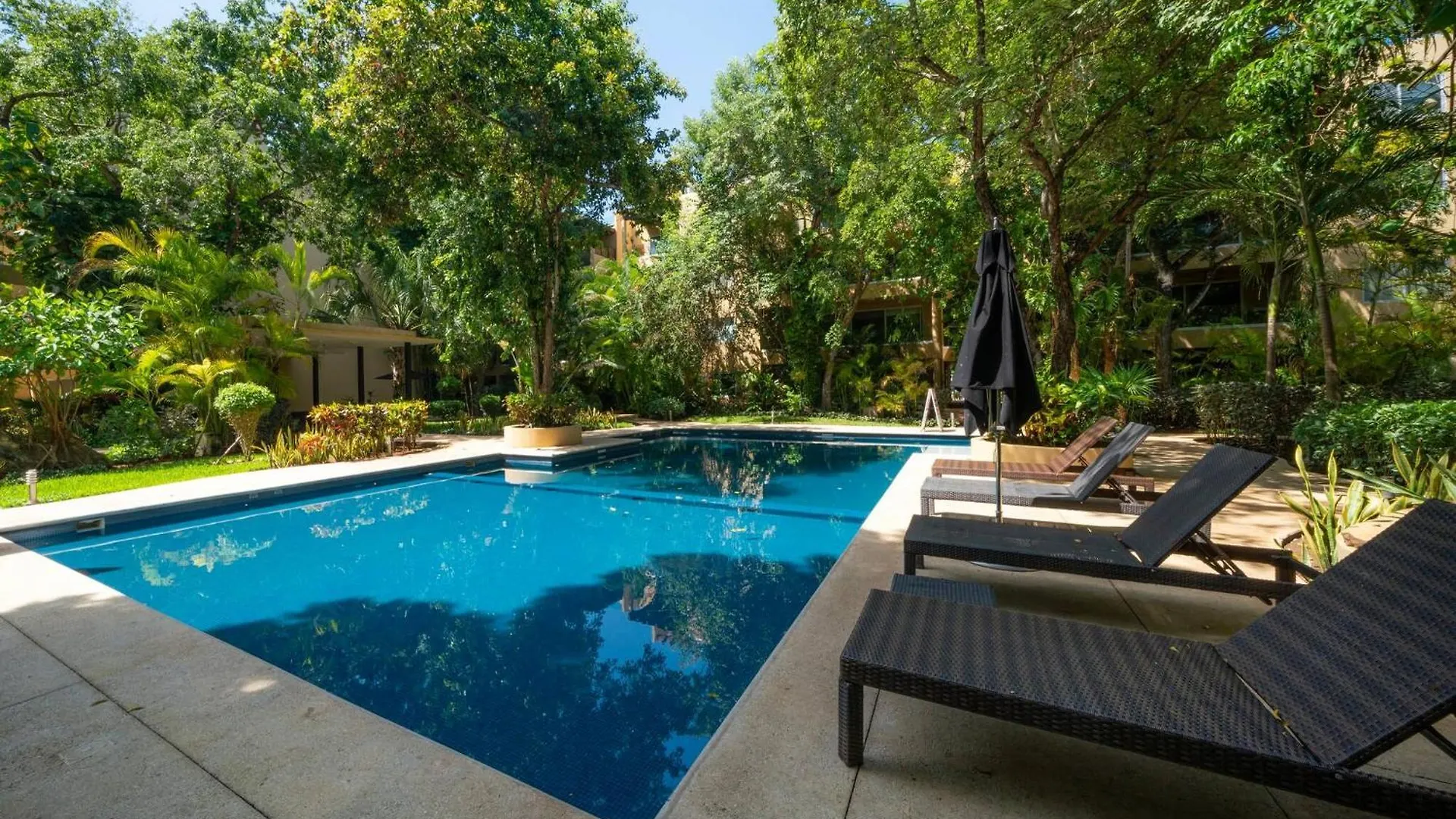 2 Bedroom Condo With 4 Pools & Gym - Vaiven 124 - Playacar بلايا ديل كارمن شقة