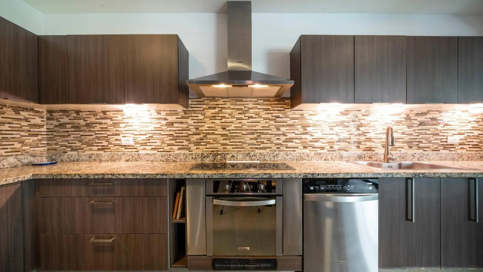شقة 2 Bedroom Condo With 4 Pools & Gym - Vaiven 124 - Playacar بلايا ديل كارمن المكسيك